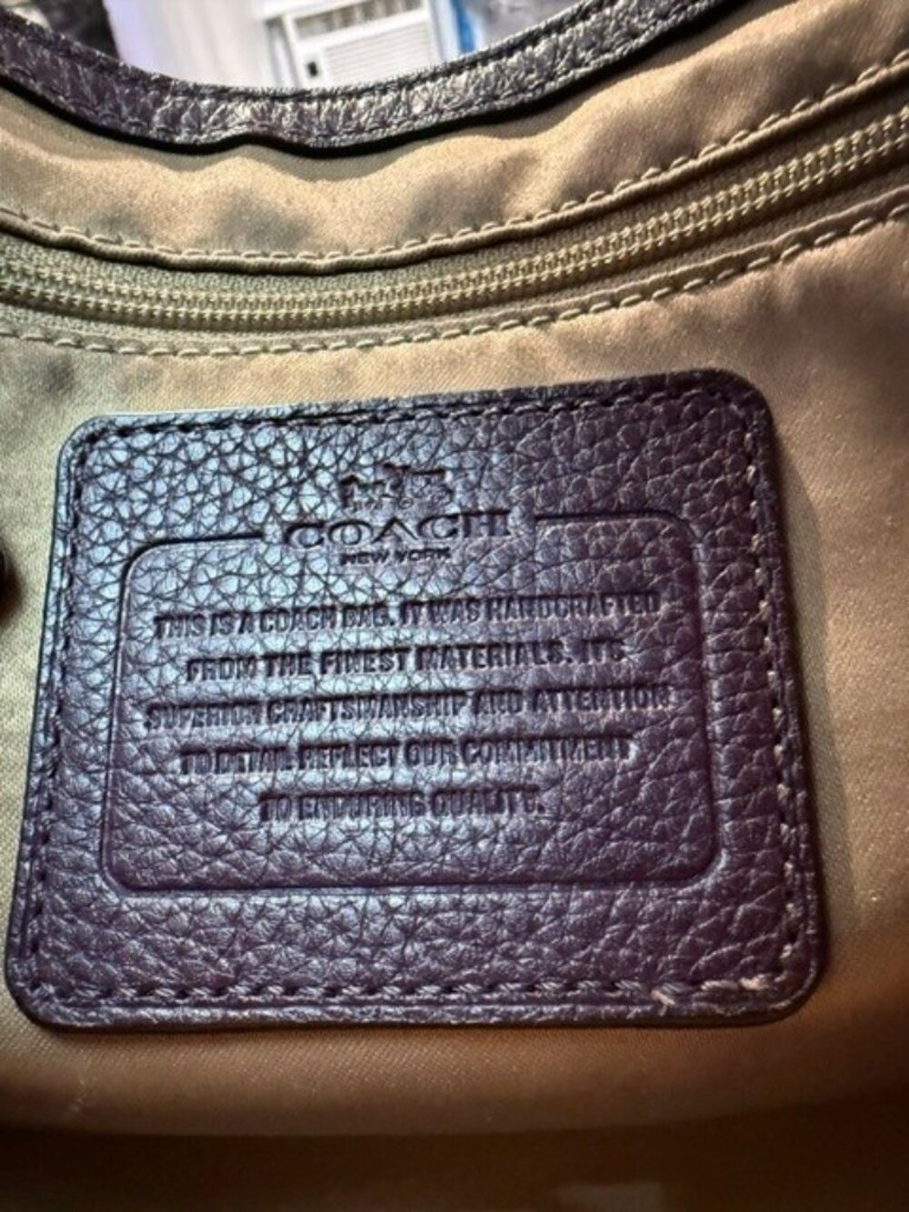 Excellent condition Y2K Coach Park Leather Flap Crossbody Bag (Style # F28725 - Picture 5 of 5